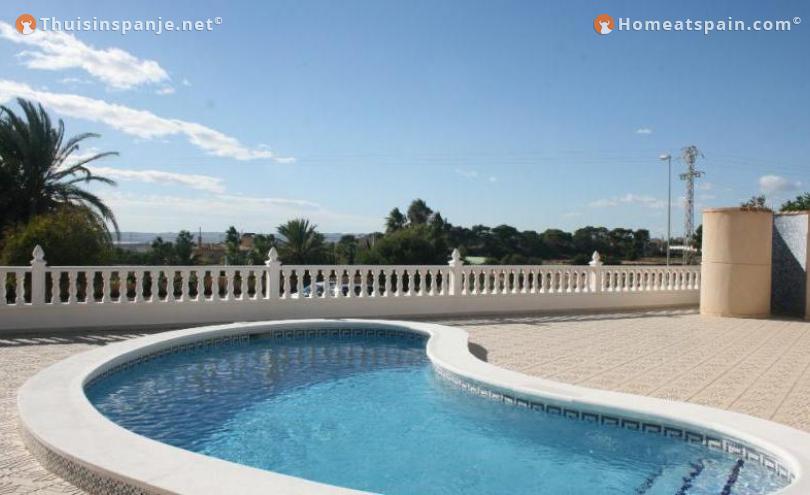 Rent our villa in Spain omn teh Costa Blanca in Quesada Rojales.
