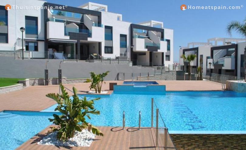 REnt your holiday in Oasis Beach 8 Punta Prima
